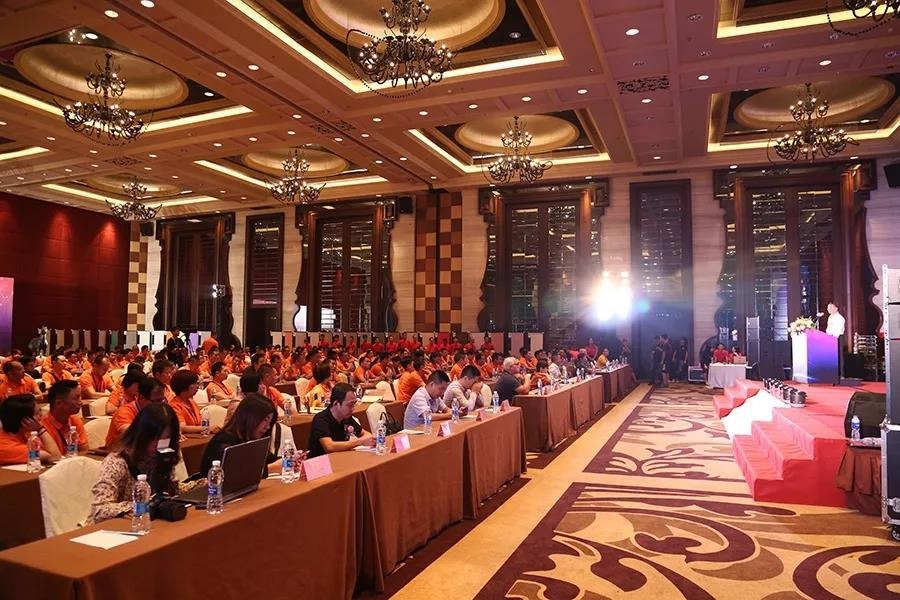 帝卡斯2019經(jīng)銷商年會(huì)暨意大利“威尼托”品牌發(fā)布會(huì)隆重召開(kāi)
